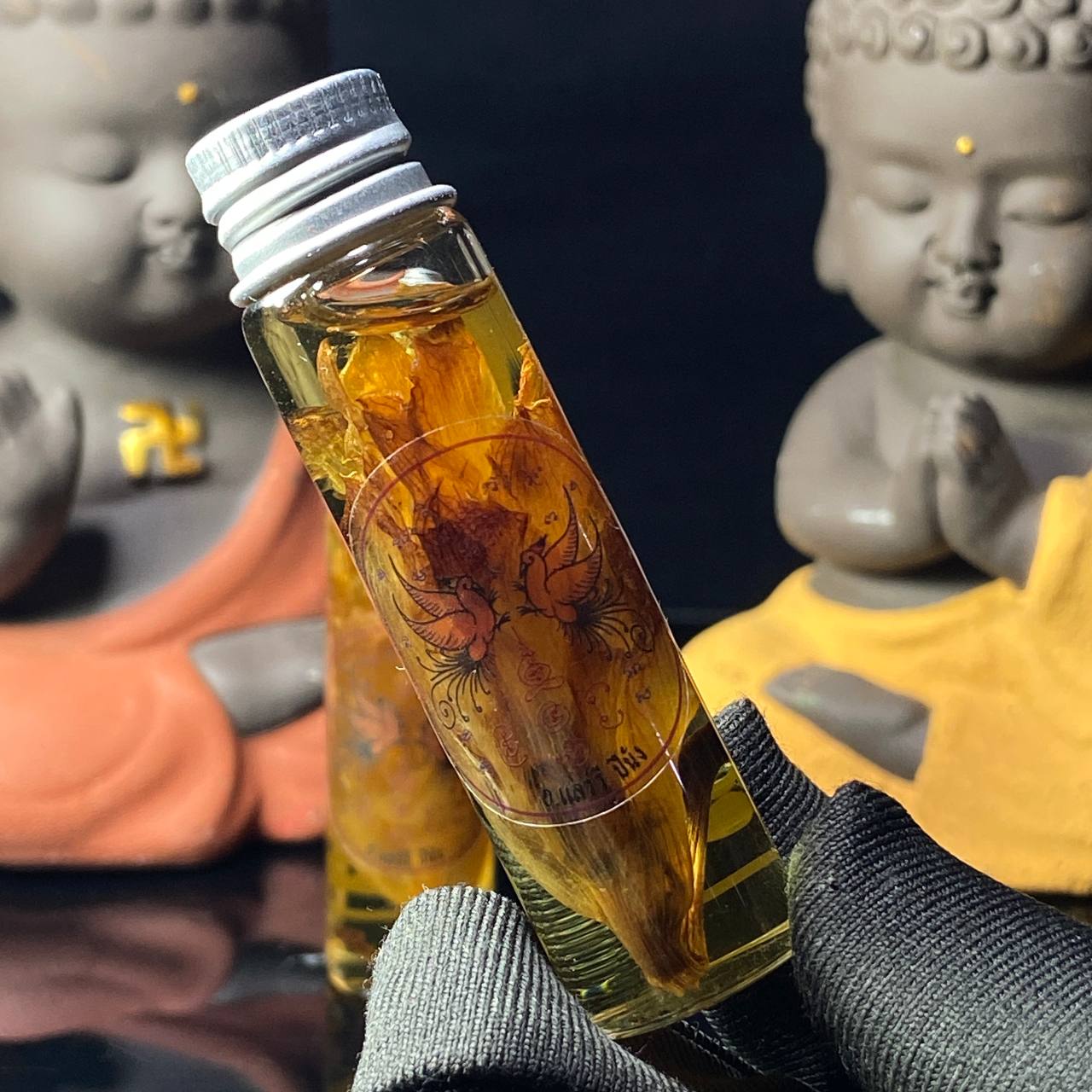 阿赞列 湾多通人缘金花油
 | Jin Thai Fo Pai