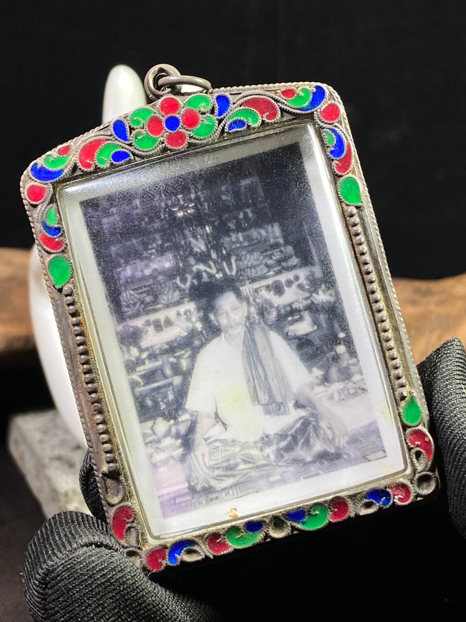 阿赞旁画符 婆厅法照 背面 Mu Thong Din（姆烫钉）挡险山猪符咒 阿赞旁（Po Pong）现物实拍 | Jin Thai Fo Pai